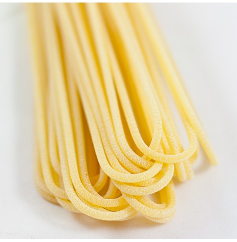 Ruvidi e porosi gli spaghetti a lenta essiccazione di Gragnano